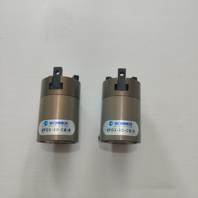 微型三指夹爪1